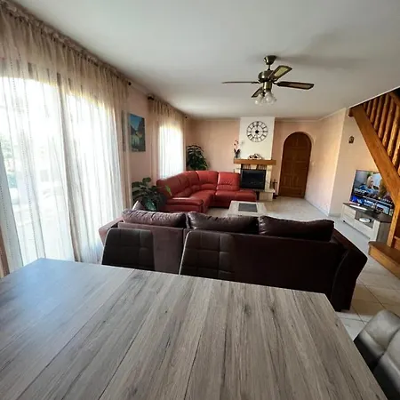 Maison De Vacances A 2km De La Mer